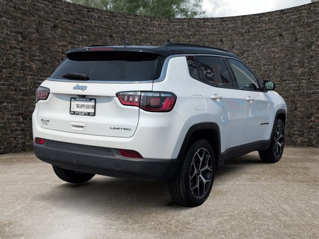 Used 2025 Jeep Compass Limited AWD/4WD image 7
