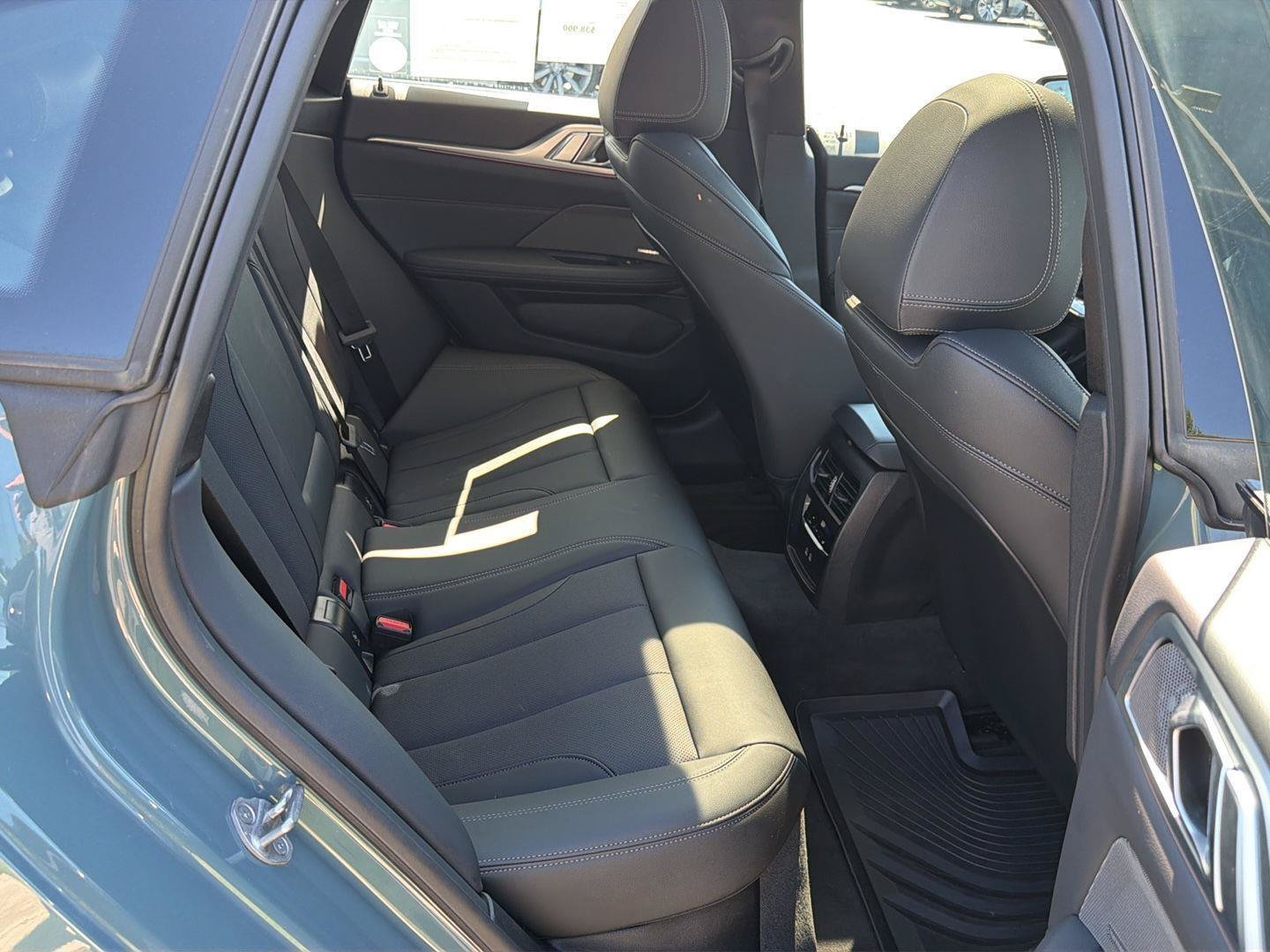 Used 2025 BMW i4 eDrive40 w/ Premium Package RWD image 12