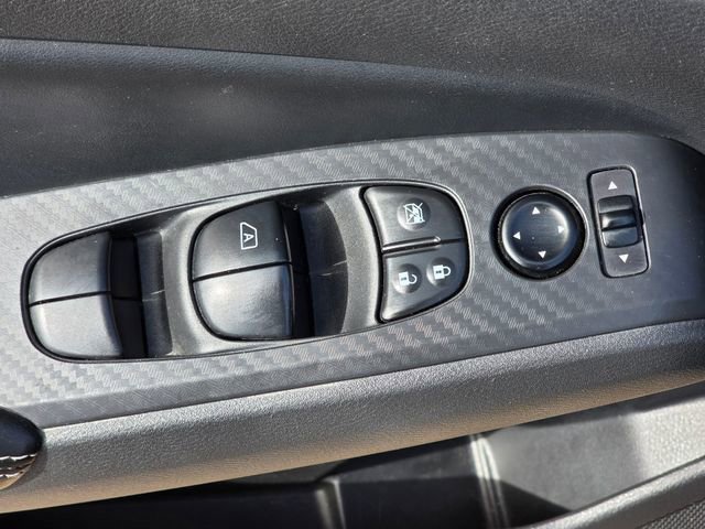 Used 2024 Nissan Altima 2.5 SV image 7