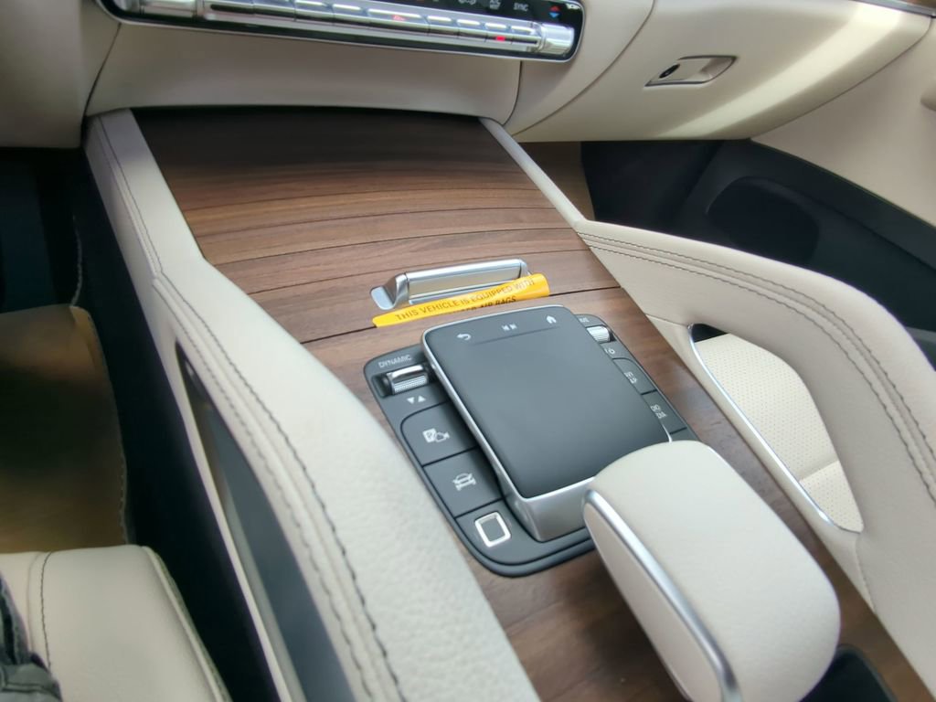 Certified 2025 Mercedes-Benz GLE 350 4MATIC image 9