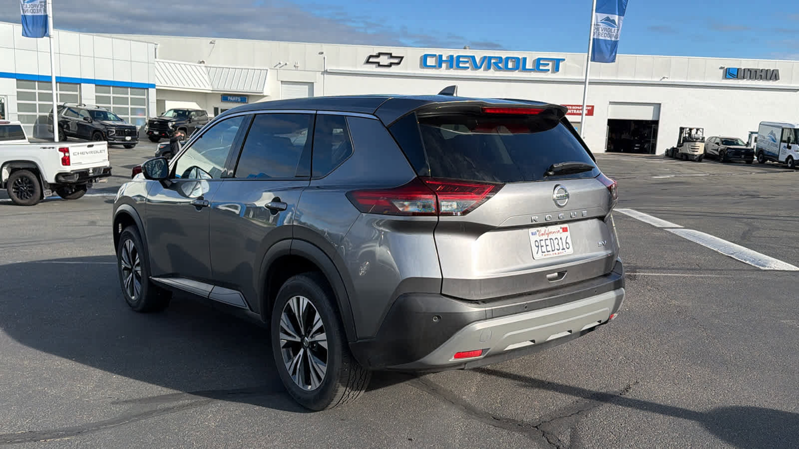 Used 2021 Nissan Rogue SV image 7