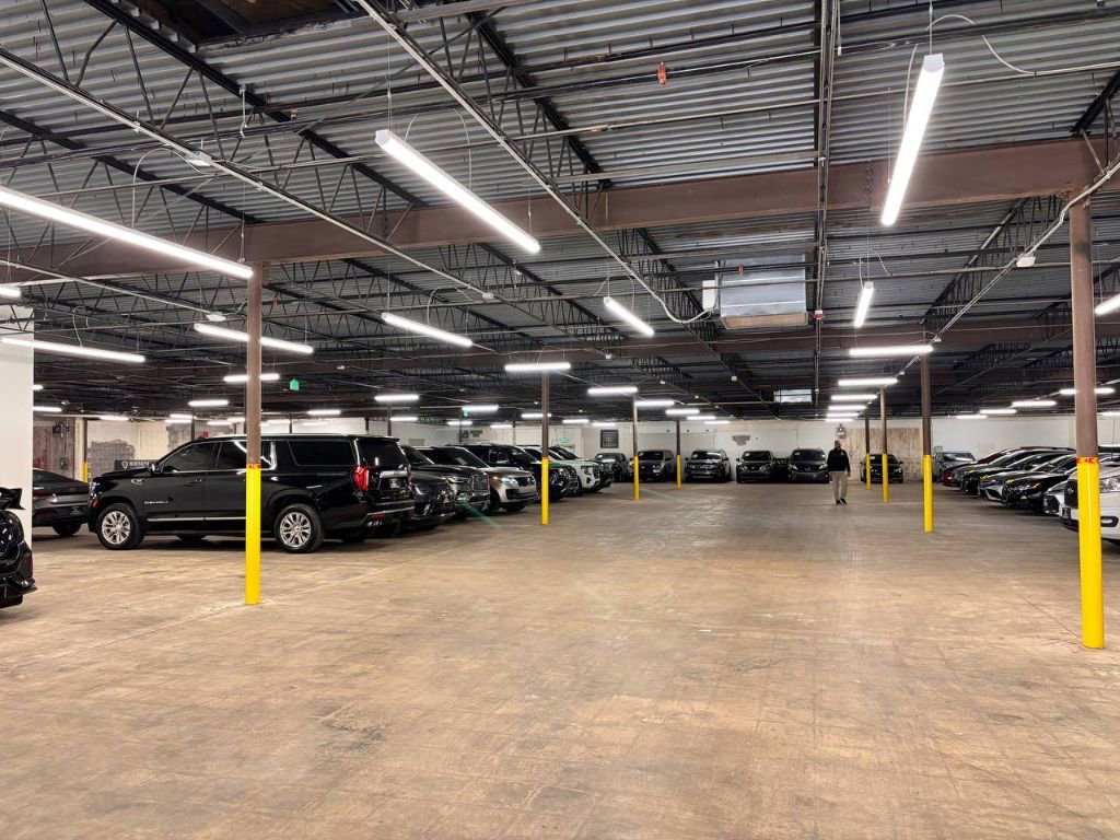 Used 2021 Lexus LS 500h image 17