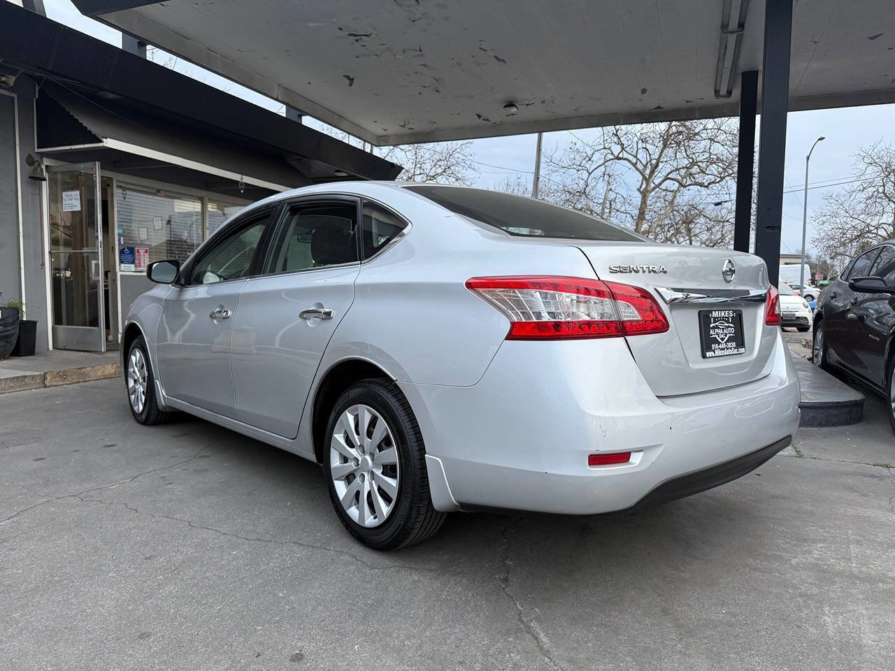 Used 2015 Nissan Sentra S FWD image 26