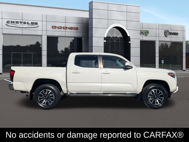 Used 2018 Toyota Tacoma SR5 image 2