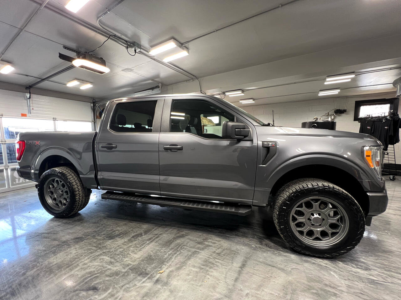 Used 2021 Ford F150 XL w/ STX Appearance Package image 16