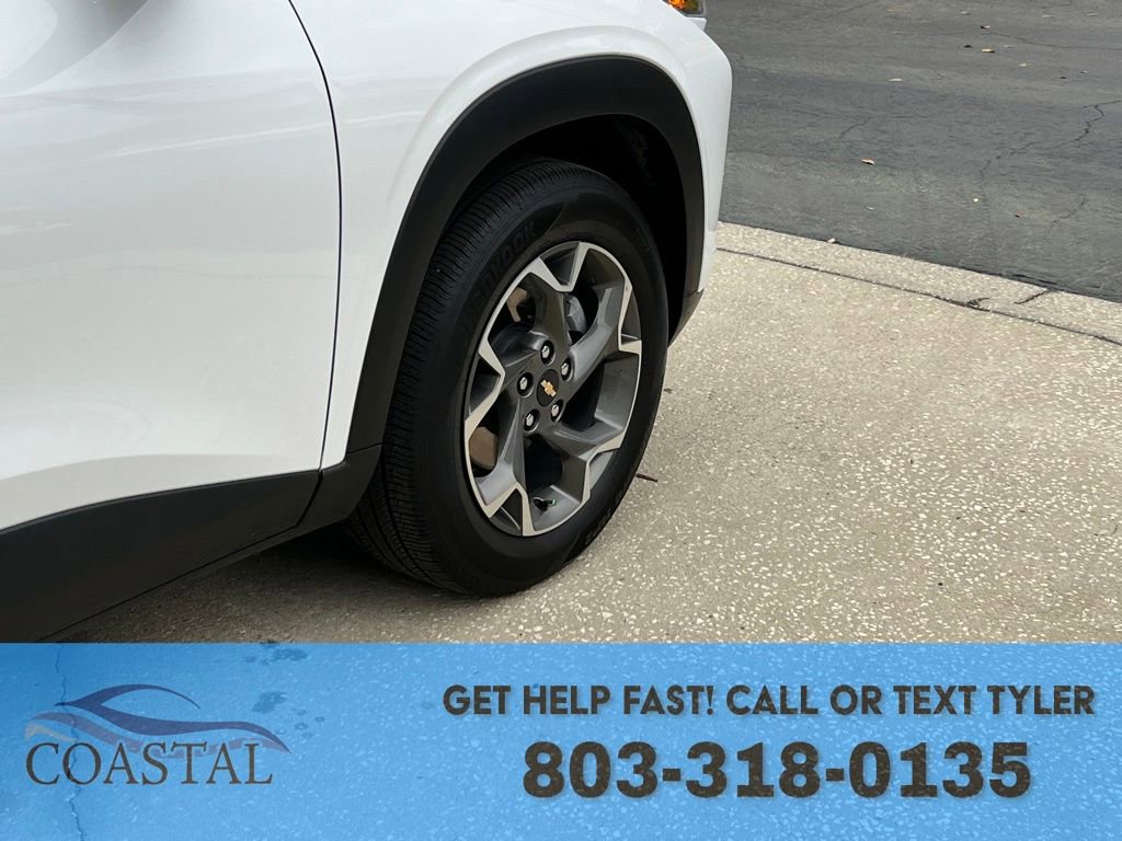 Used 2025 Chevrolet Trax LT image 27