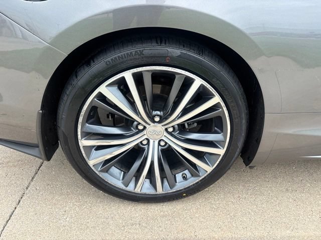Used 2019 INFINITI Q60 3.0t Luxe w/ Essential Package AWD/4WD image 15
