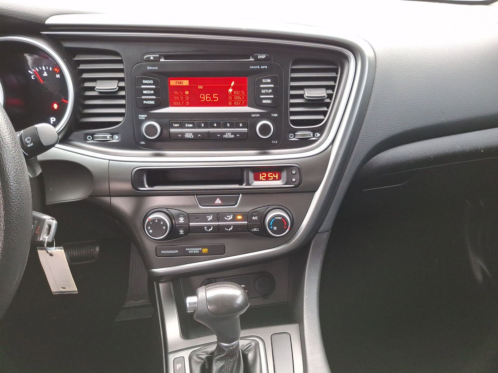 Used 2015 Kia Optima LX image 11