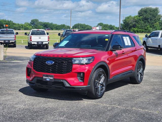 Used 2025 Ford Explorer ST-Line w/ Premium Package RWD image 3