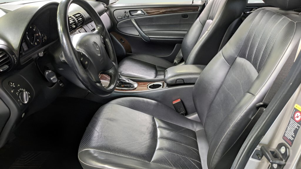 Used 2005 Mercedes-Benz C 320 4MATIC Sedan image 26