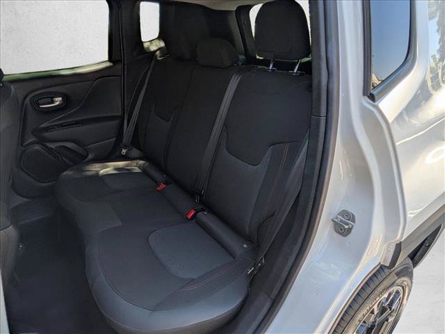 Used 2023 Jeep Renegade Trailhawk AWD/4WD image 18
