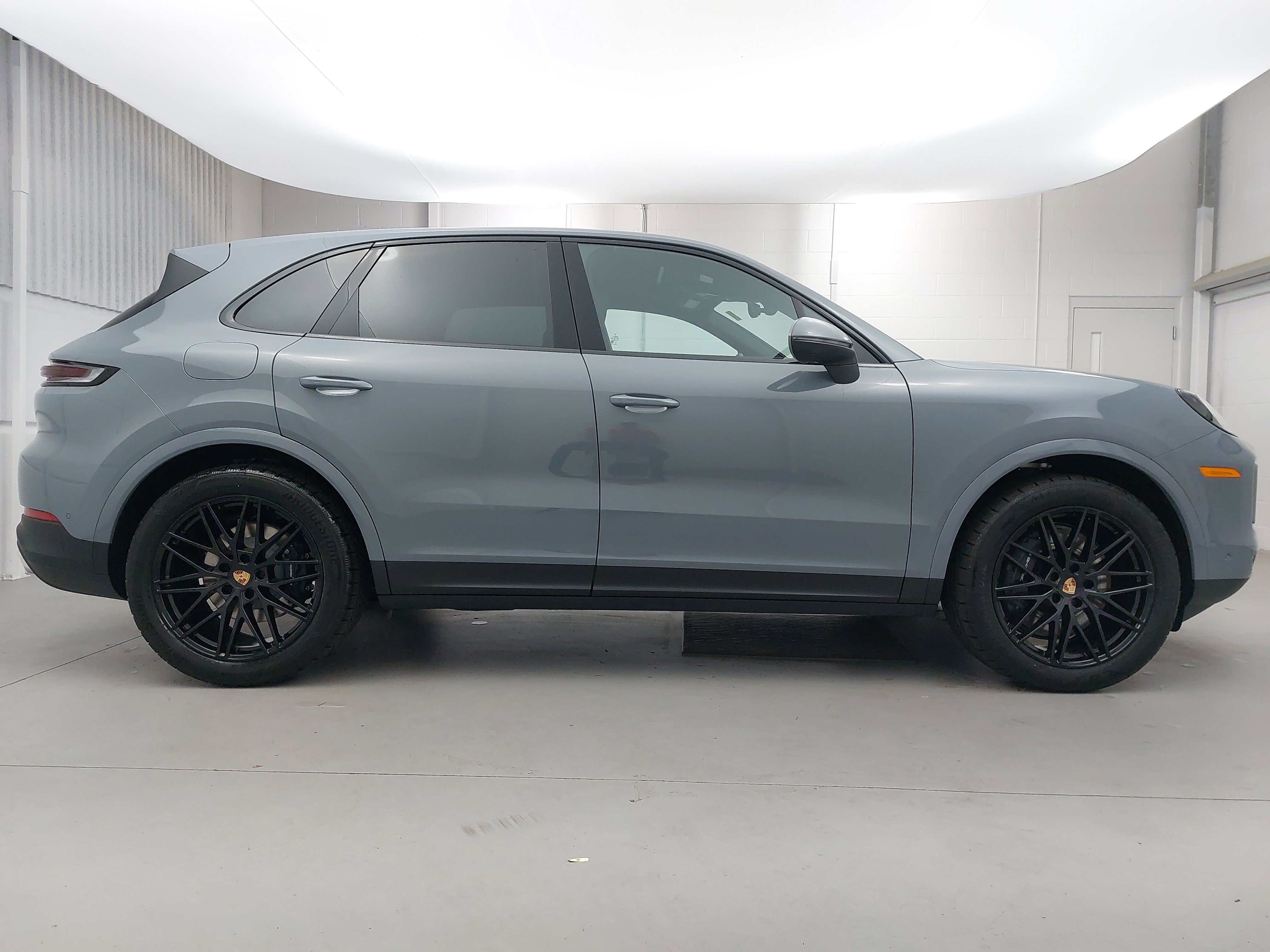 New 2026 Porsche Cayenne image 8