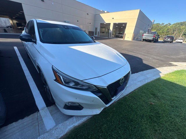 Used 2021 Nissan Altima 2.5 SR w/ SR Premium Package