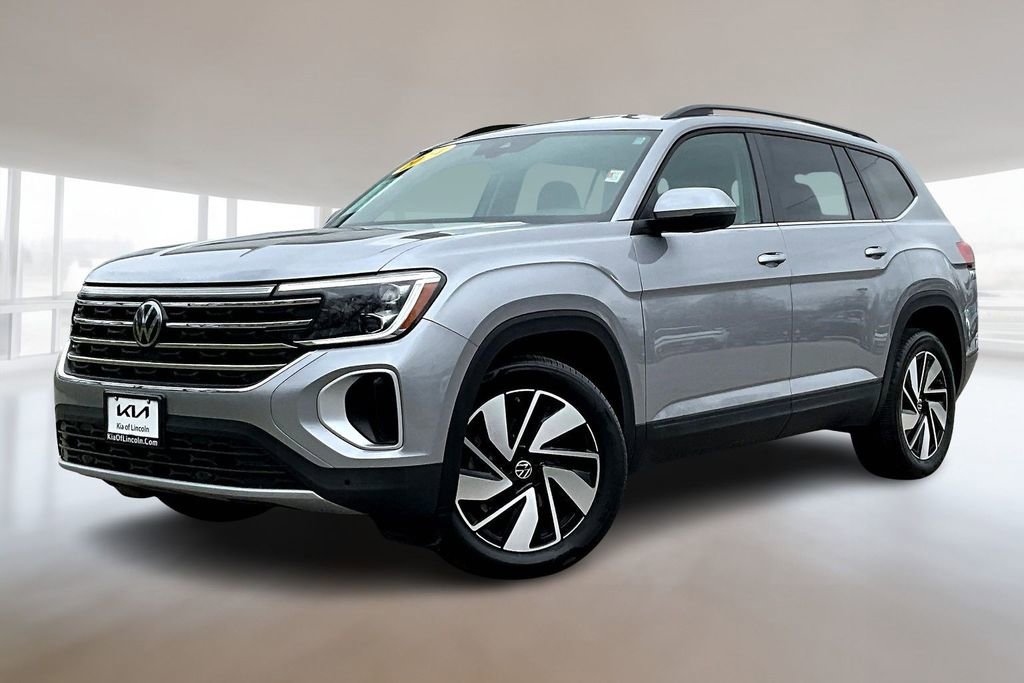 Used 2024 Volkswagen Atlas SE image 1