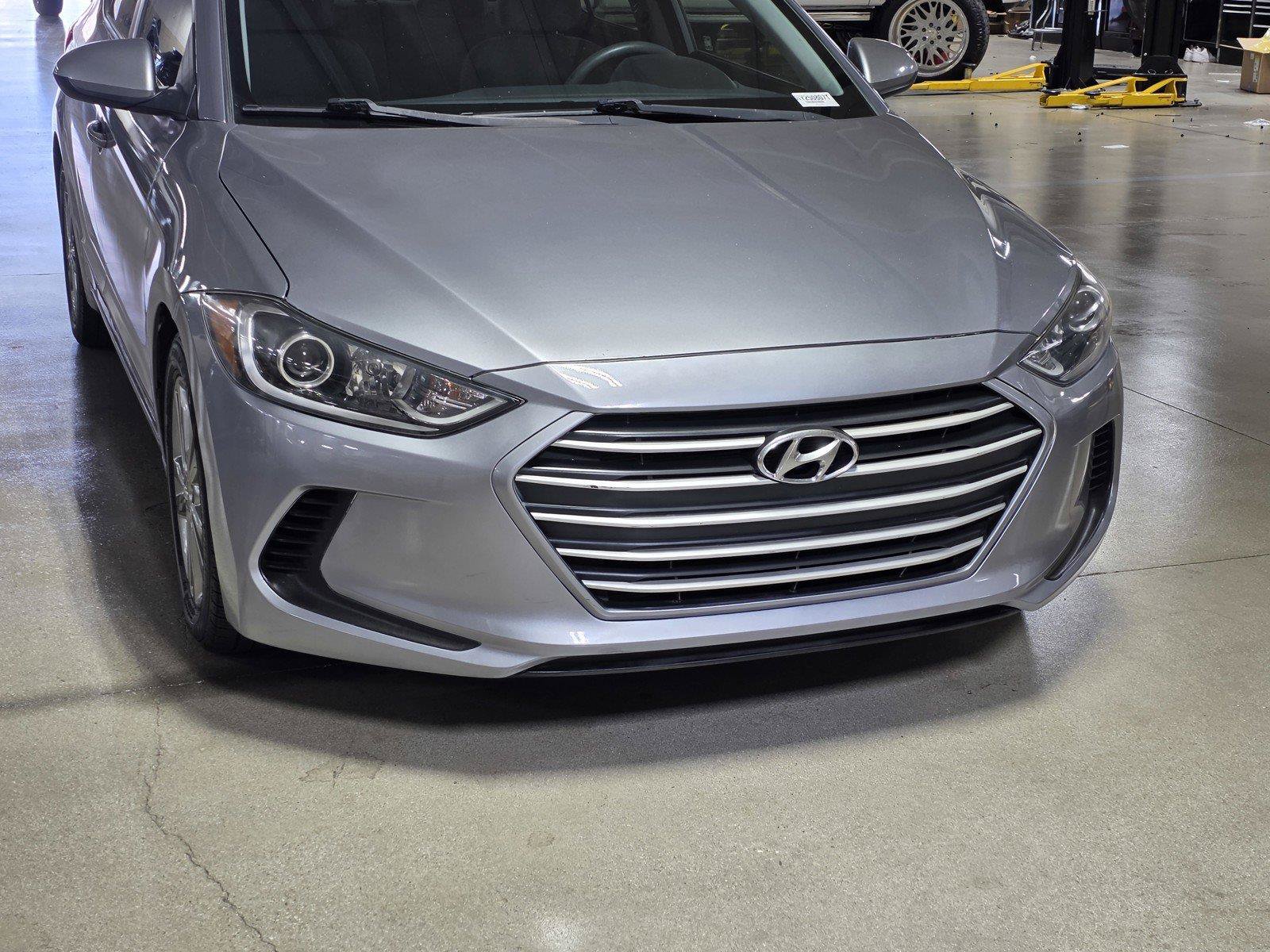 Used 2017 Hyundai Elantra SE FWD image 9