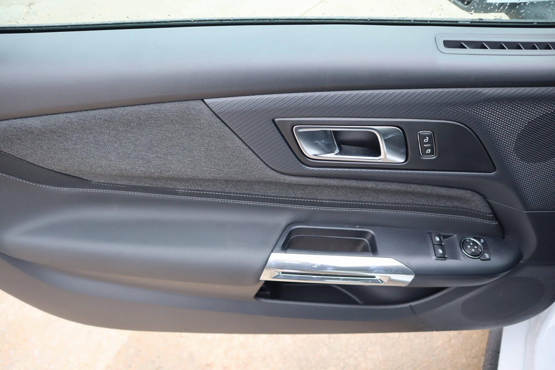 New 2025 Ford Mustang Coupe image 15