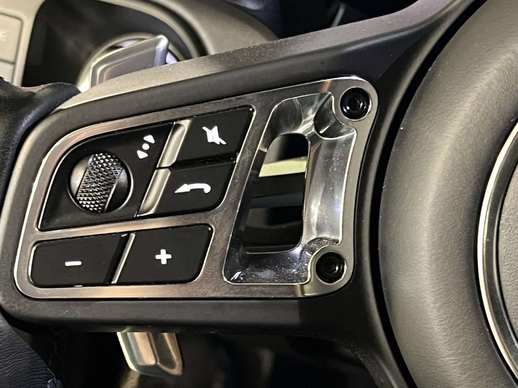 Certified 2023 Porsche Cayenne Turbo AWD/4WD image 40