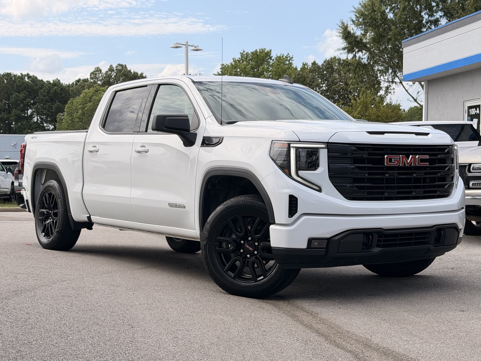 Used 2024 GMC Sierra 1500 Elevation AWD/4WD image 36