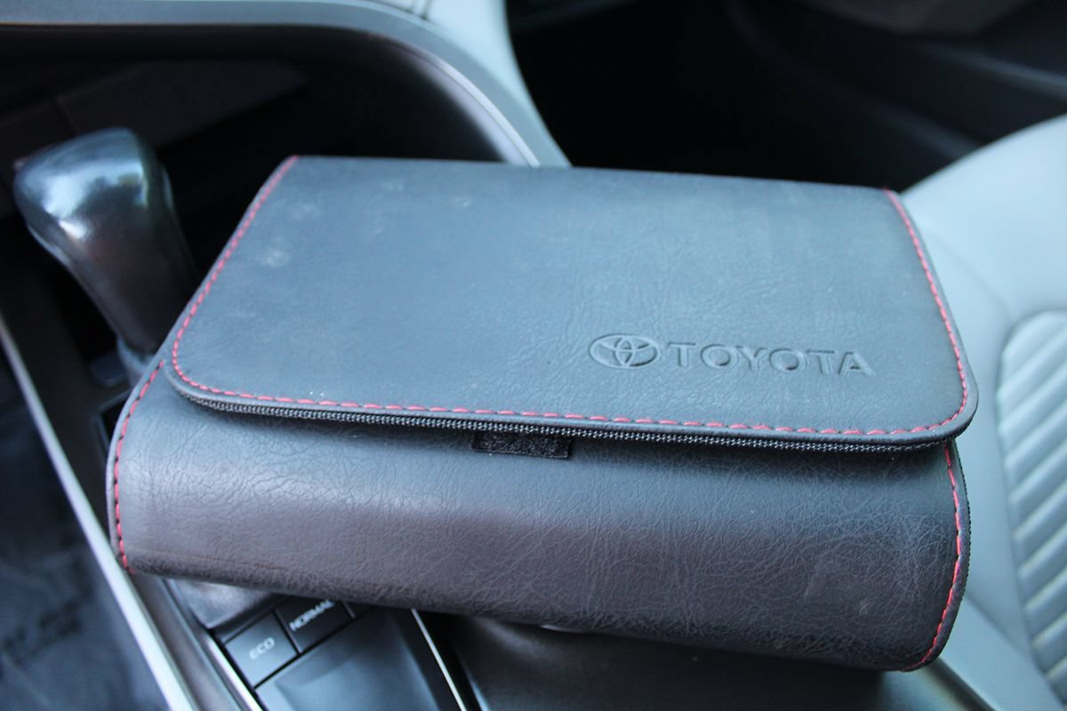 Used 2022 Toyota Camry SE w/ Convenience Package FWD image 28