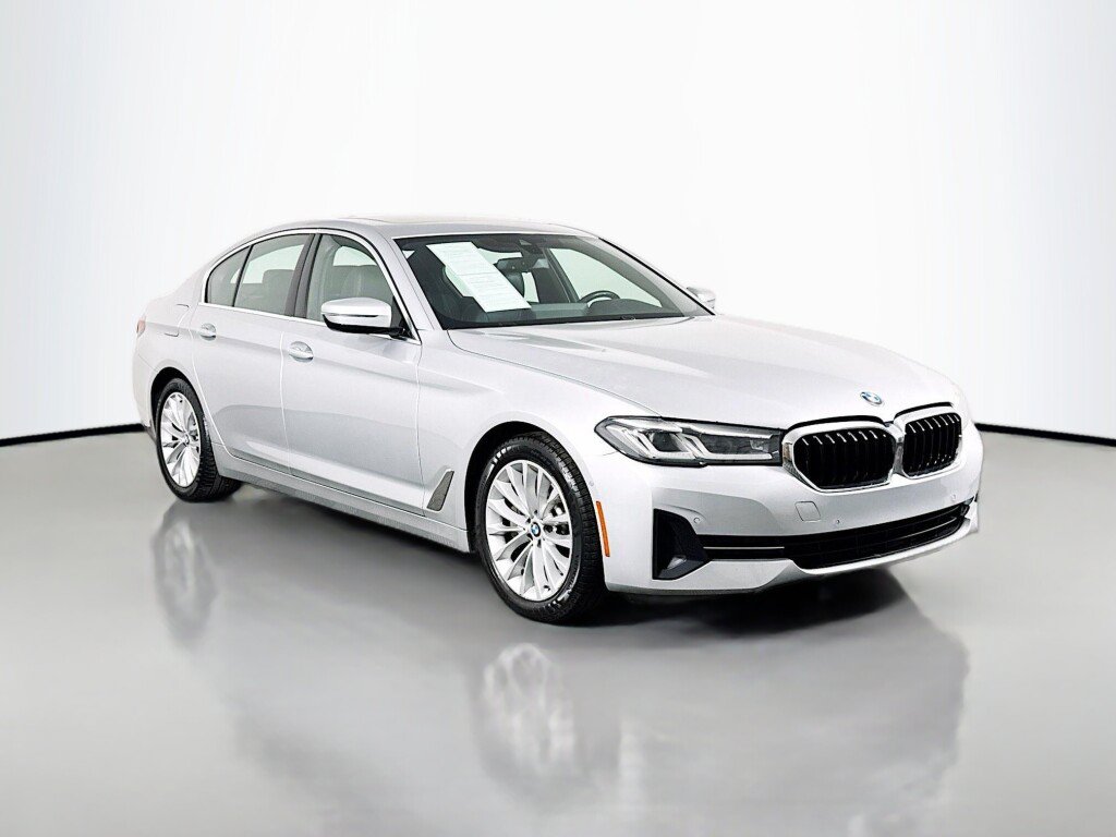 Used 2021 BMW 530i xDrive w/ Convenience Package AWD/4WD image 7