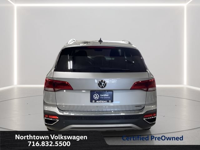 Certified 2023 Volkswagen Taos SEL AWD/4WD image 4
