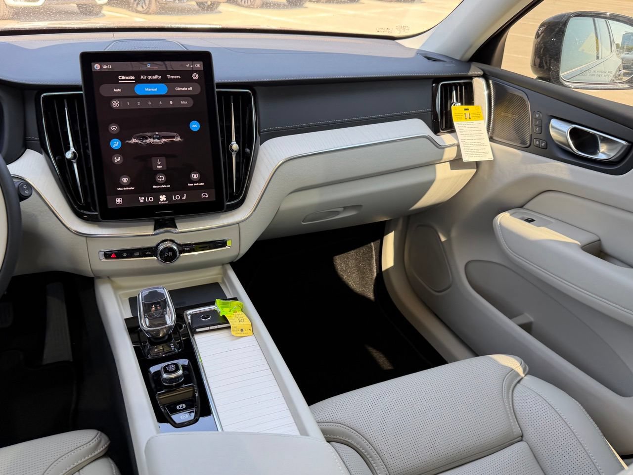 New 2027 Volvo XC60 B5 Ultra AWD/4WD image 10