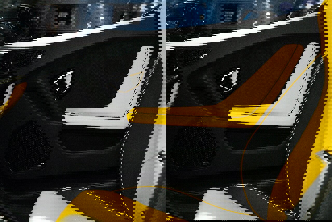 Used 2023 Lamborghini Huracan EVO image 26