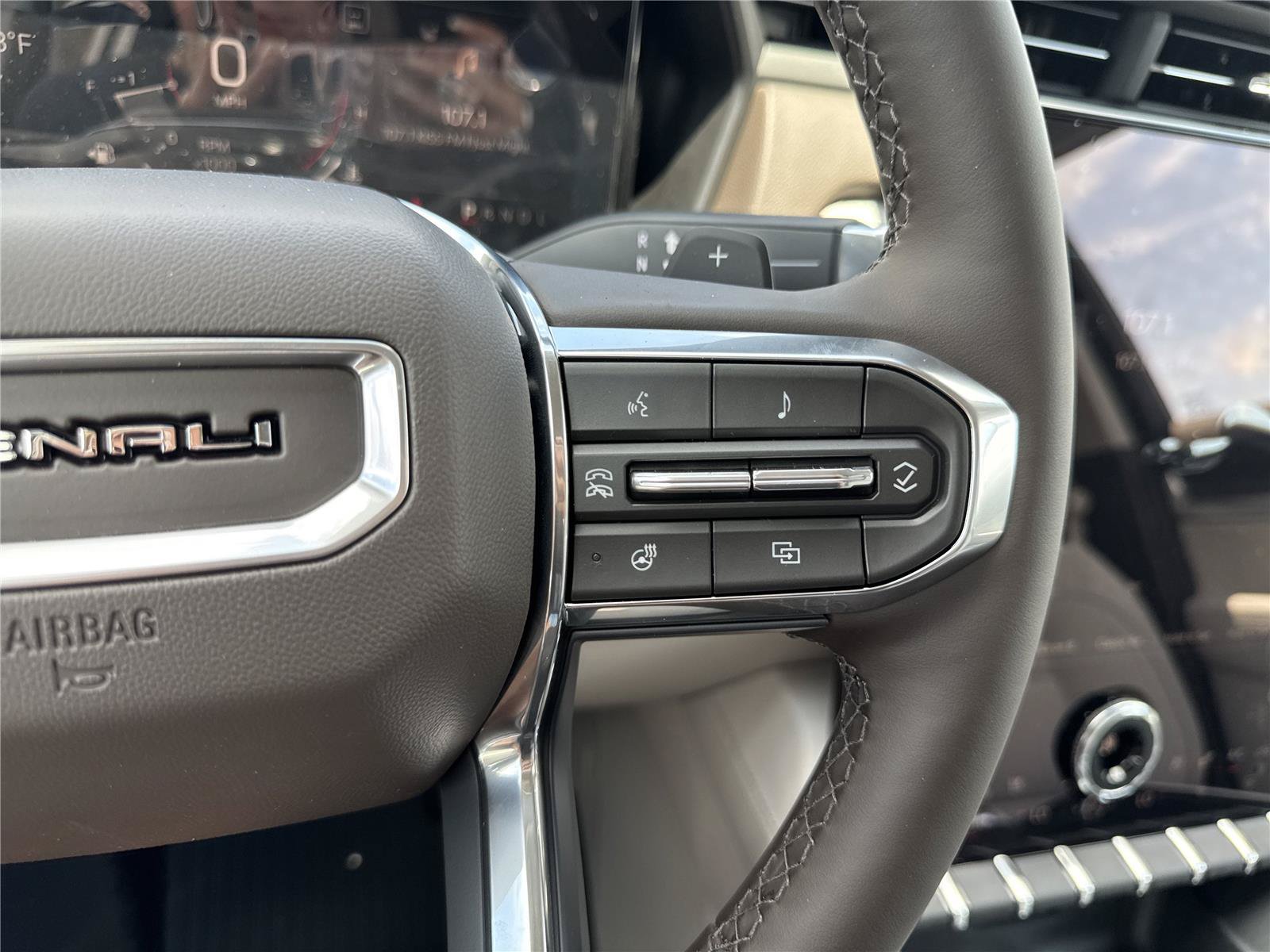 New 2026 GMC Terrain Denali w/ LPO, Floor Liner Package AWD/4WD image 22