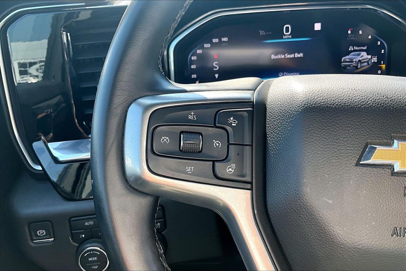 Used 2023 Chevrolet Silverado 1500 LT AWD/4WD image 19