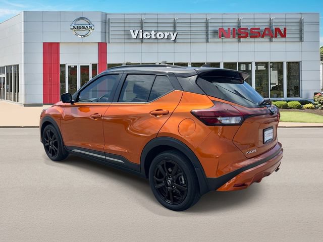 Used 2023 Nissan Kicks SR w/ SR Premium Package FWD image 6
