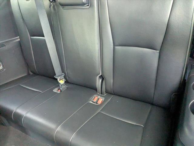 Used 2021 Toyota Highlander XLE image 19