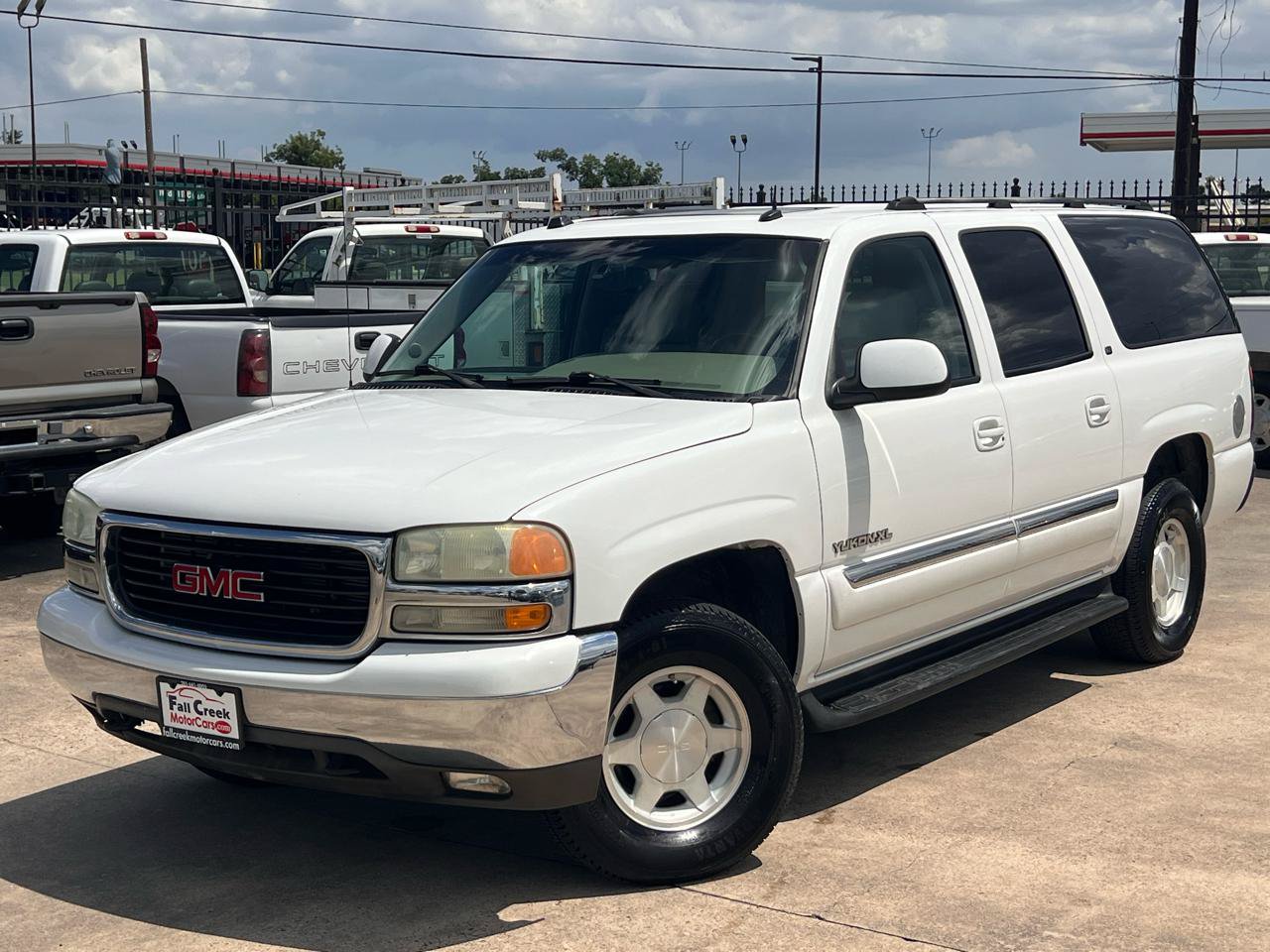 Used 2004 GMC Yukon XL SLT w/ Preferred Equipment Group RWD image 9