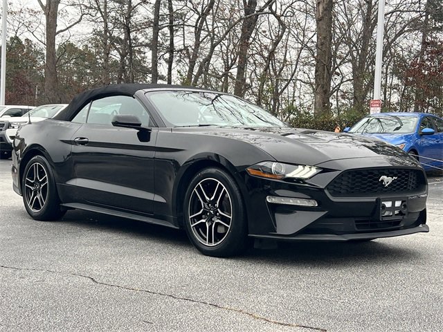 Used 2023 Ford Mustang Premium image 2