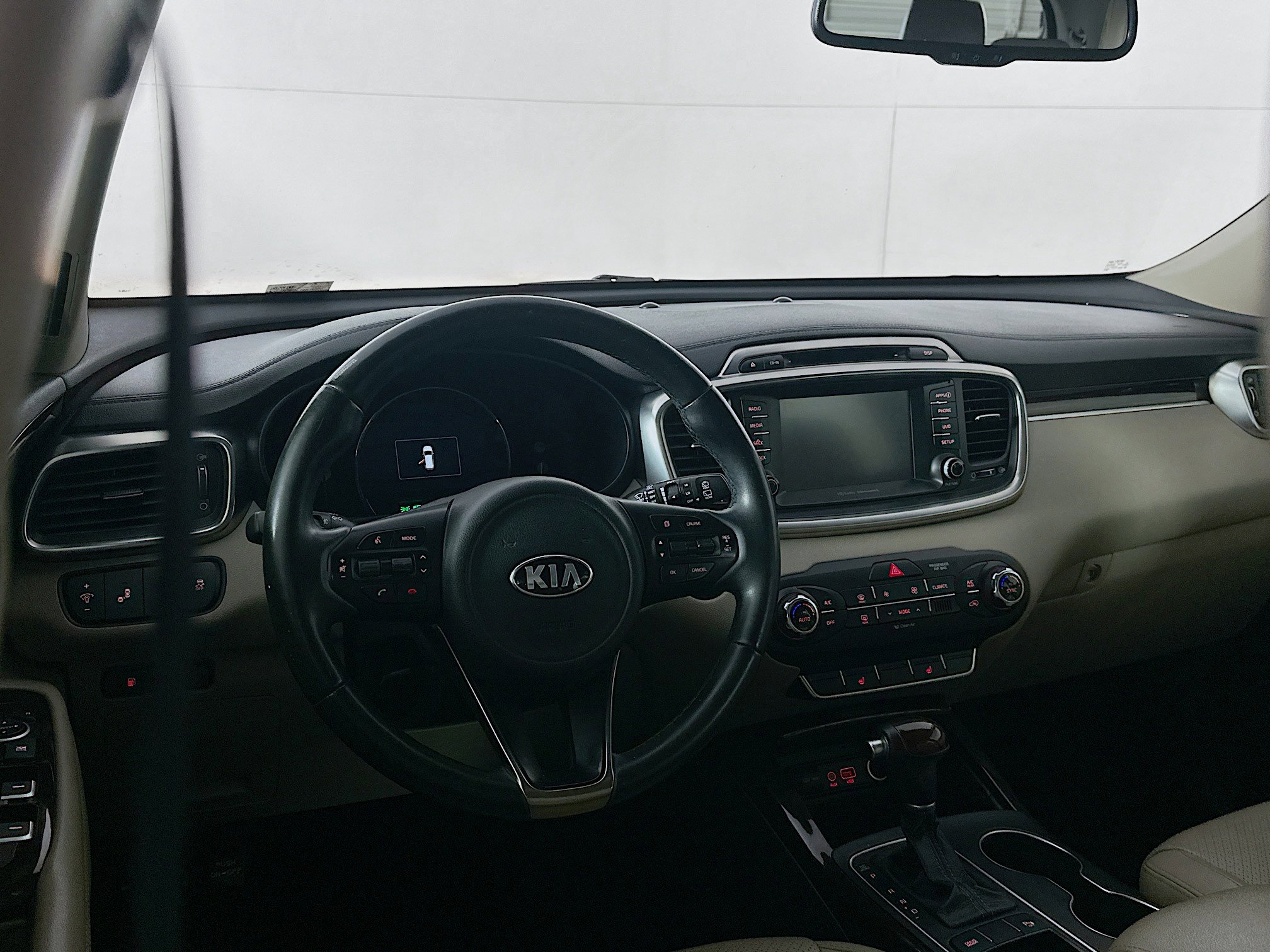 Used 2017 Kia Sorento EX image 18