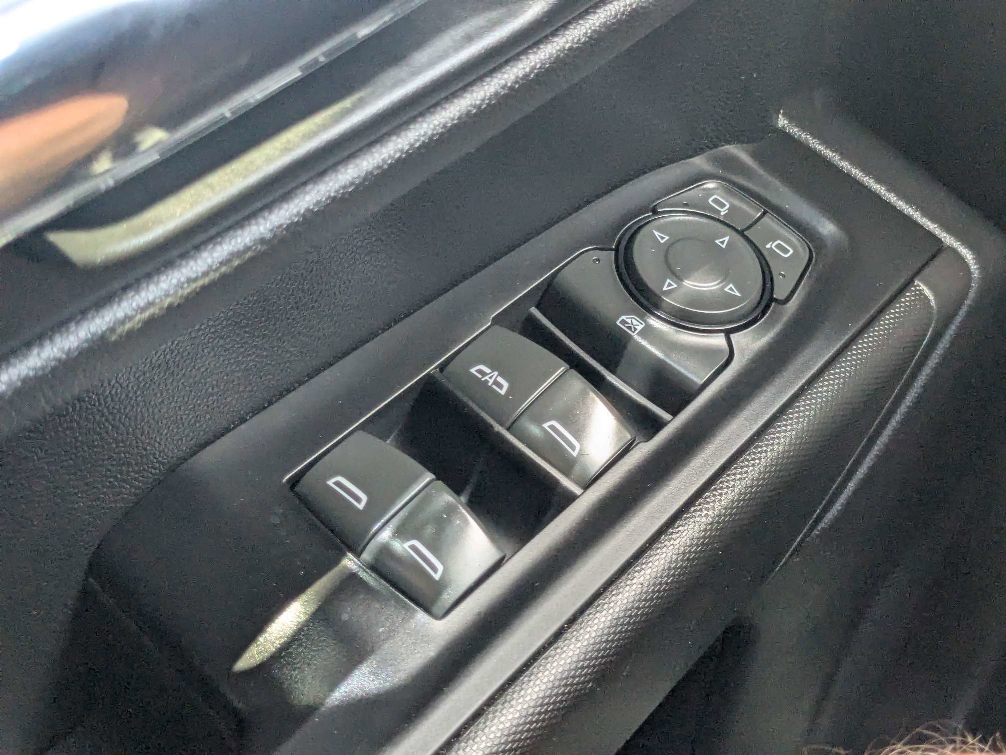 Used 2023 Chevrolet Silverado 1500 Custom RWD image 30