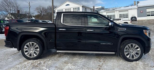 Certified 2022 GMC Sierra 1500 Denali w/ Denali Reserve Package image 4