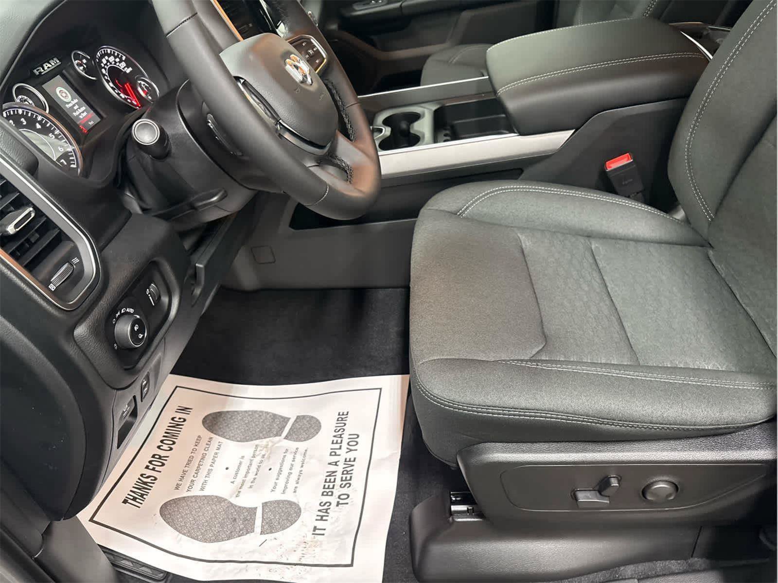 New 2026 RAM 1500 Big Horn AWD/4WD image 13
