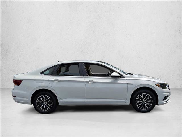 Used 2019 Volkswagen Jetta SEL w/ Cold Weather Package image 4