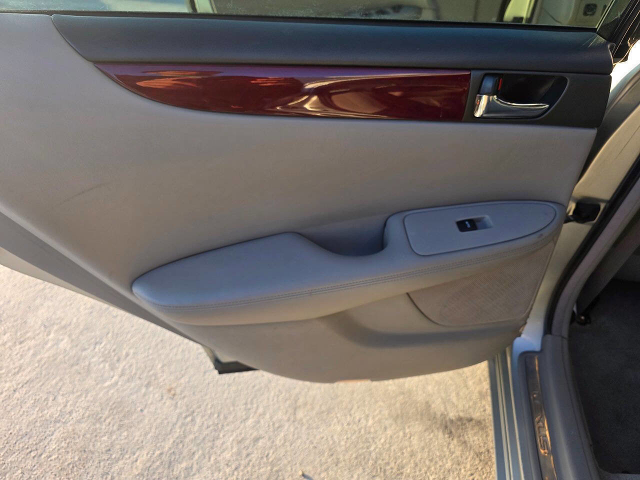 Used 2004 Lexus ES 330 image 22