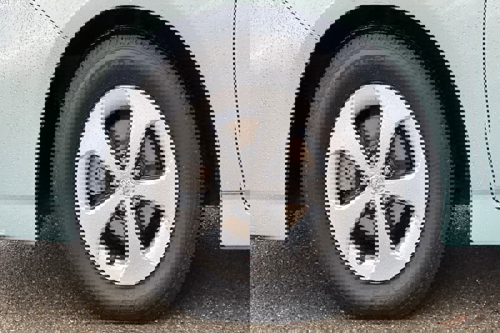 Used 2013 Toyota Prius Two image 28