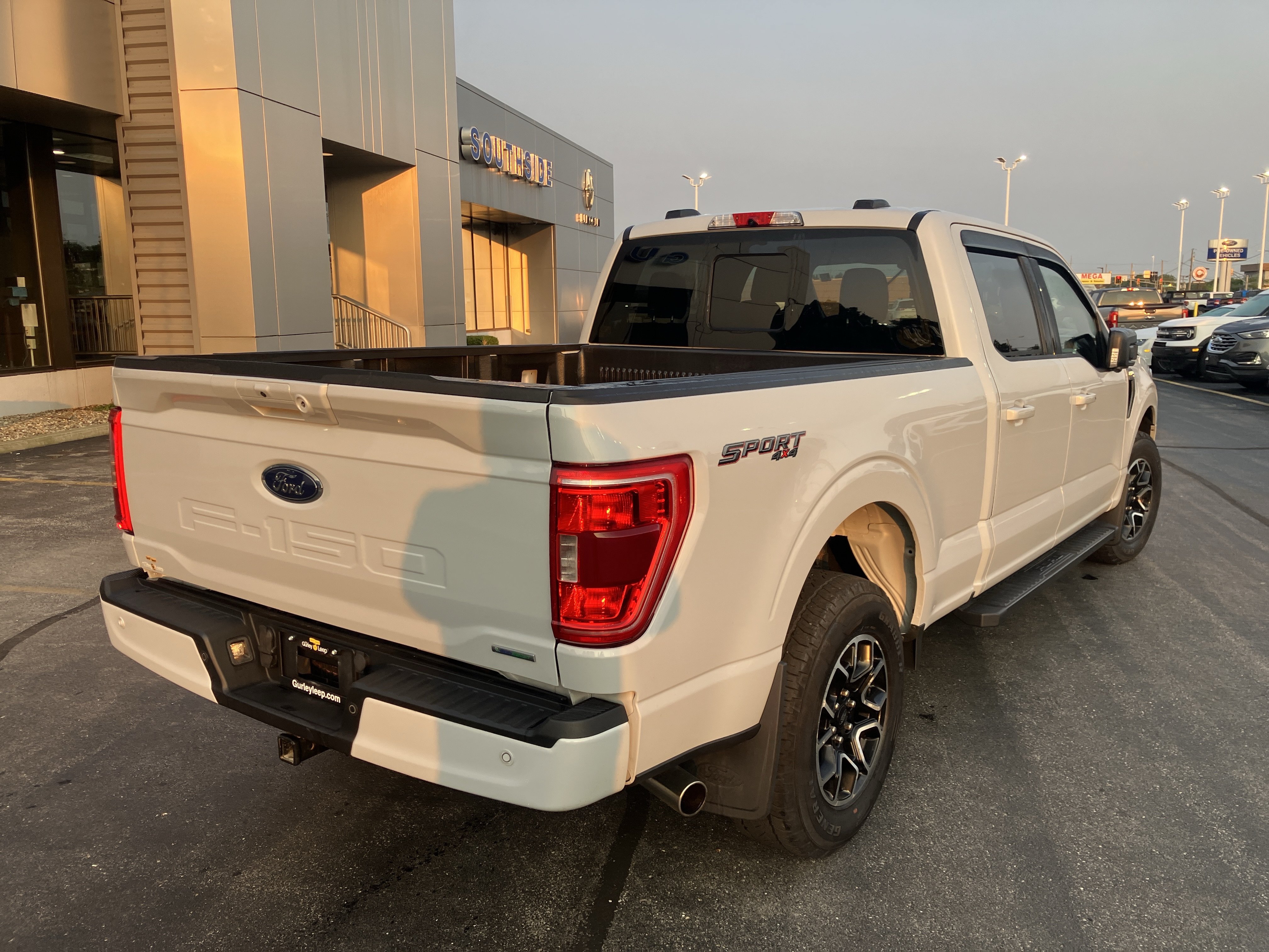 Used 2022 Ford F150 XLT w/ Equipment Group 302A High AWD/4WD image 7