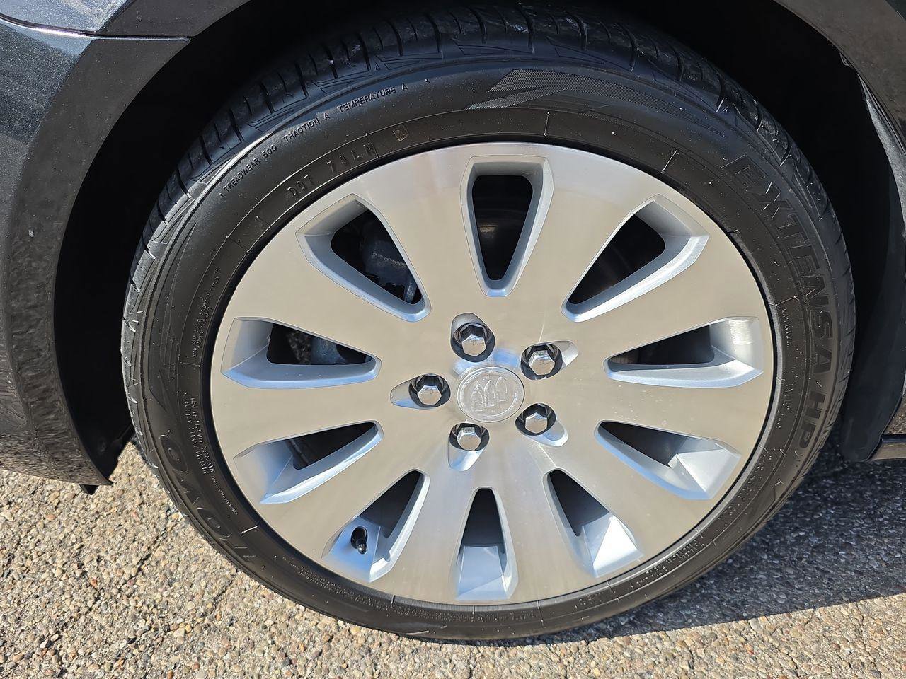 Used 2015 Buick LaCrosse Leather w/ Experience Buick Package image 30