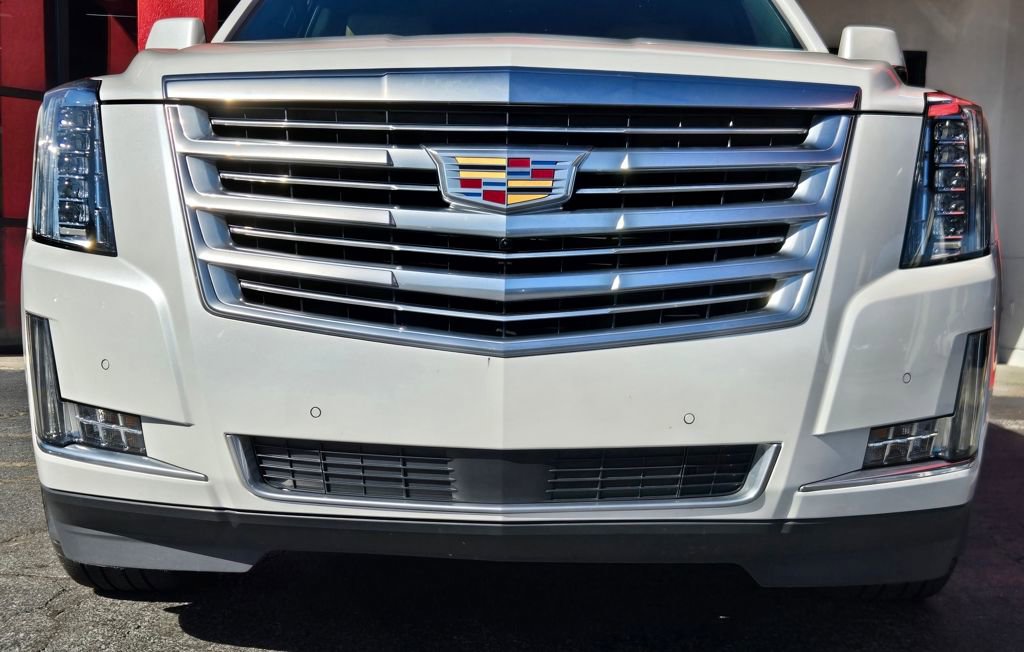 Used 2019 Cadillac Escalade ESV Platinum image 14