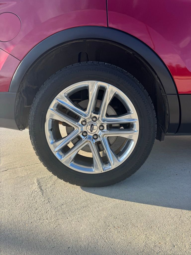 Used 2016 Ford Explorer Limited image 22