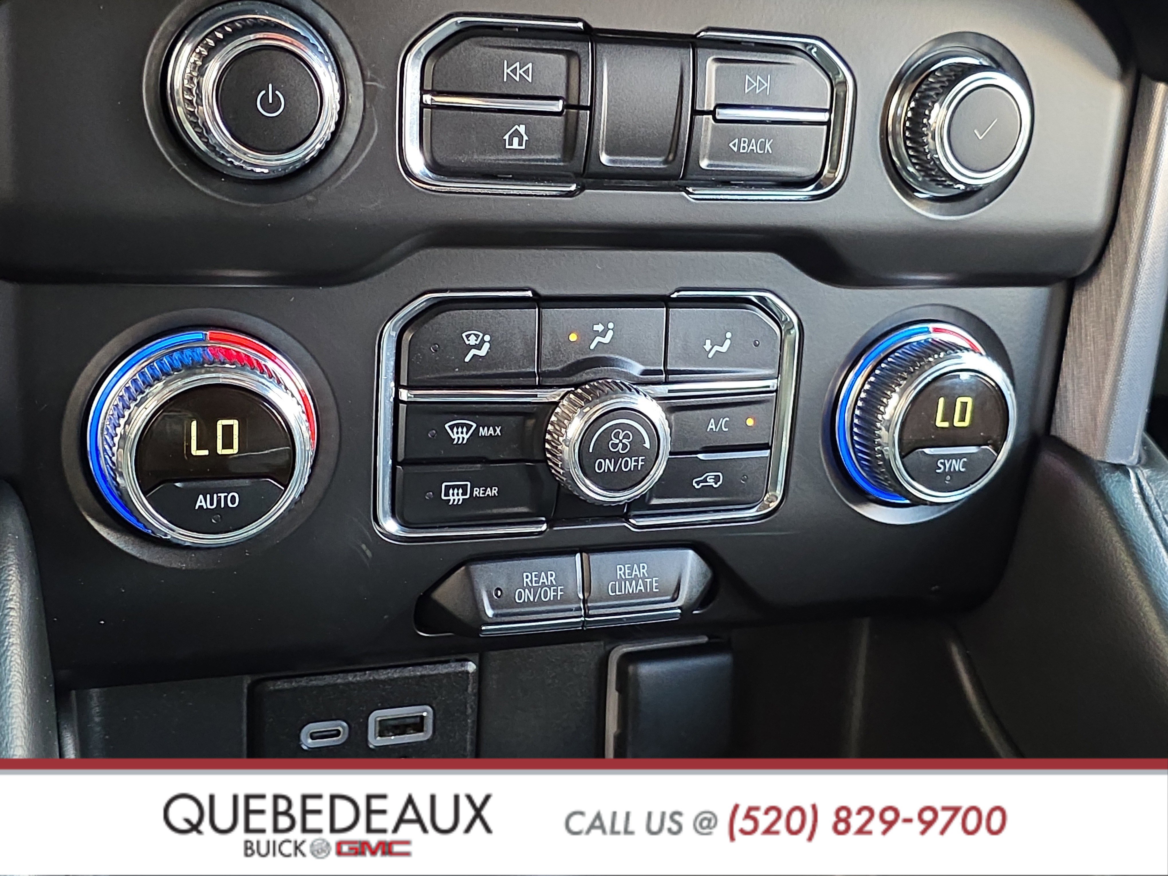 Used 2024 GMC Yukon SLE w/ Gmc Pro Safety Plus Package AWD/4WD image 21