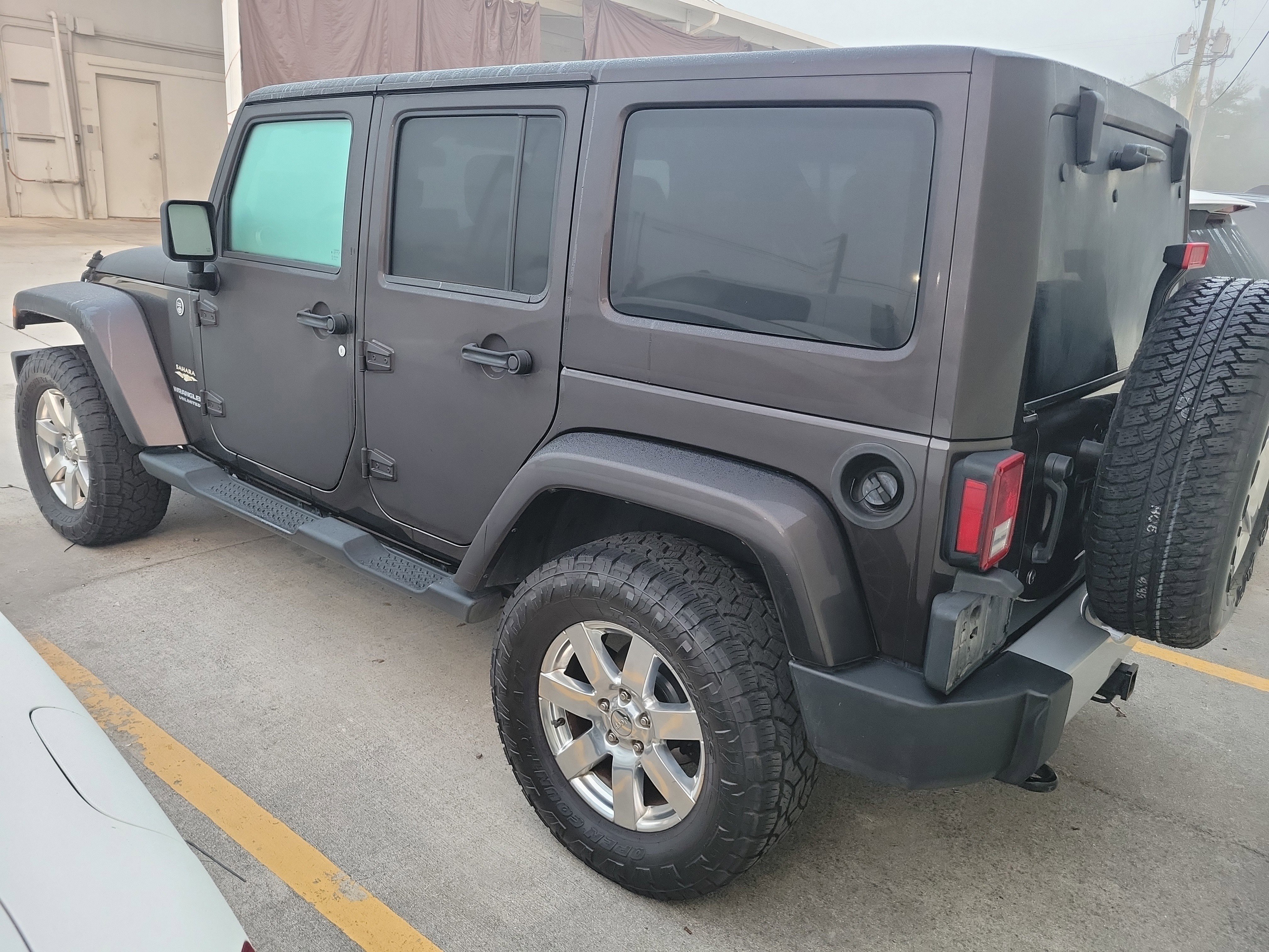 Used 2013 Jeep Wrangler Unlimited Sahara w/ Connectivity Group image 7