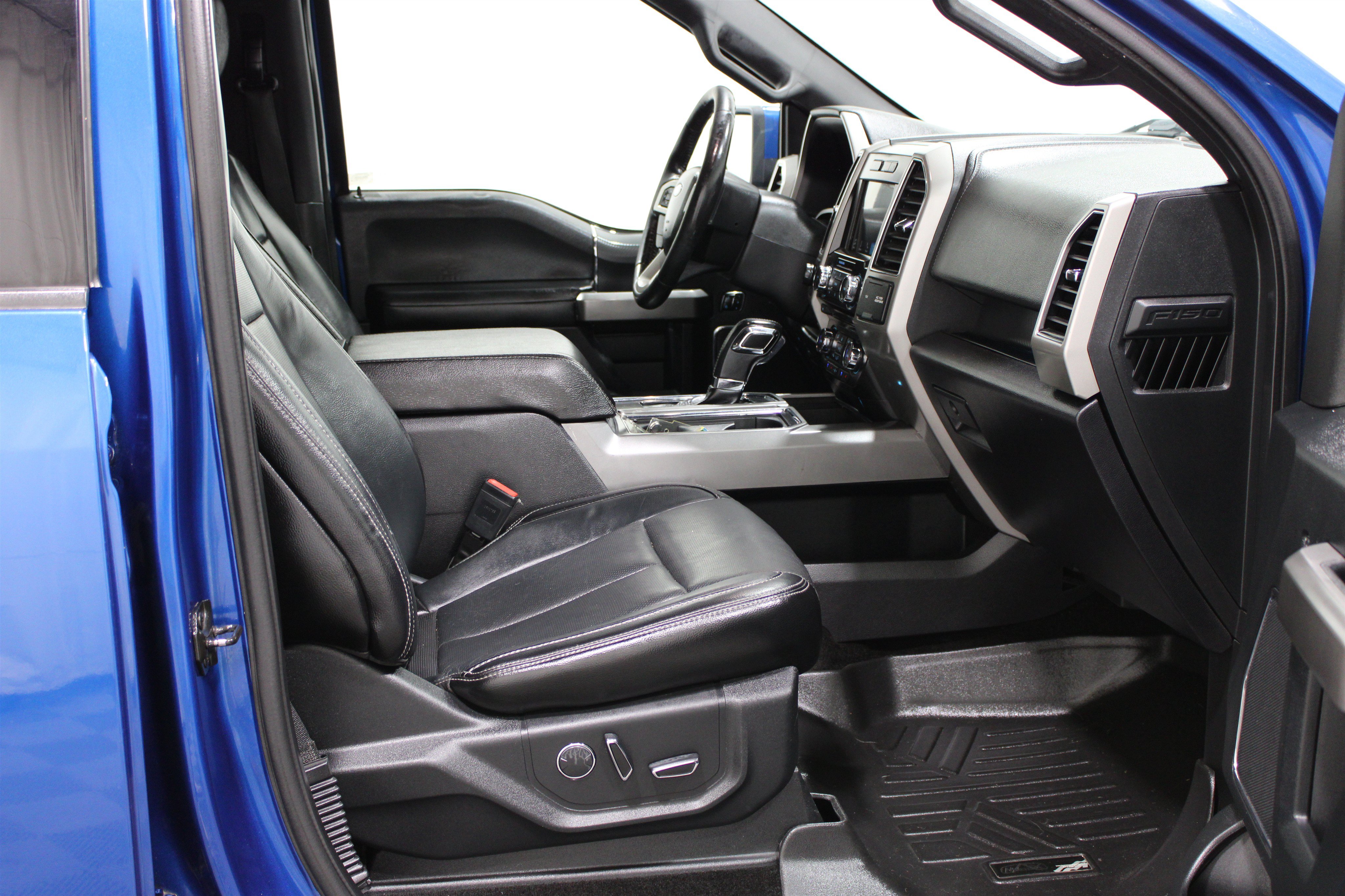 Used 2018 Ford F150 Lariat AWD/4WD image 31