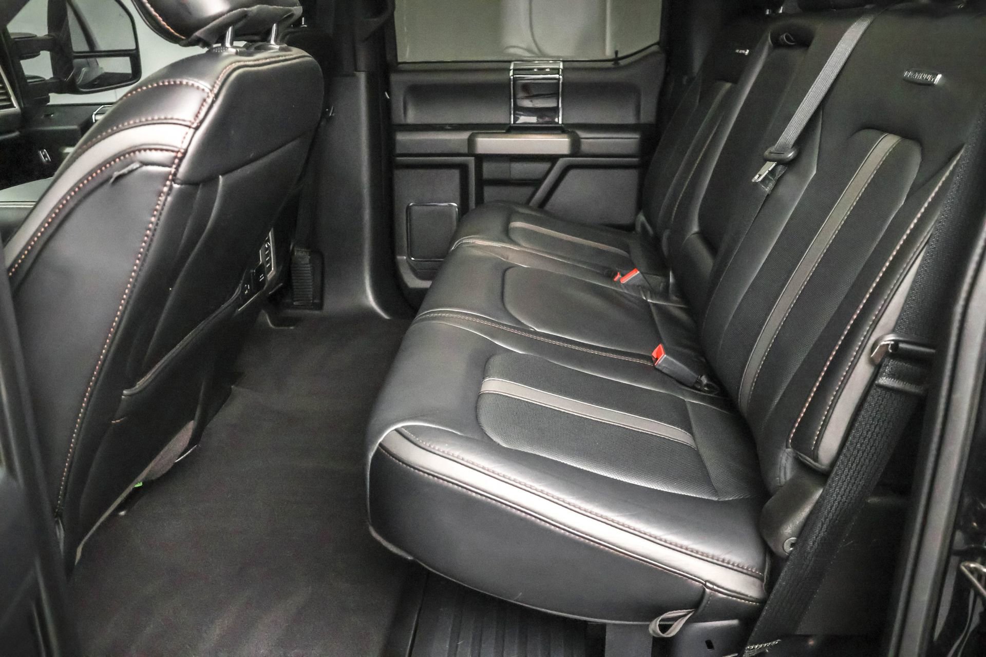 Used 2020 Ford F250 Platinum w/ Tremor Off-Road Package image 31