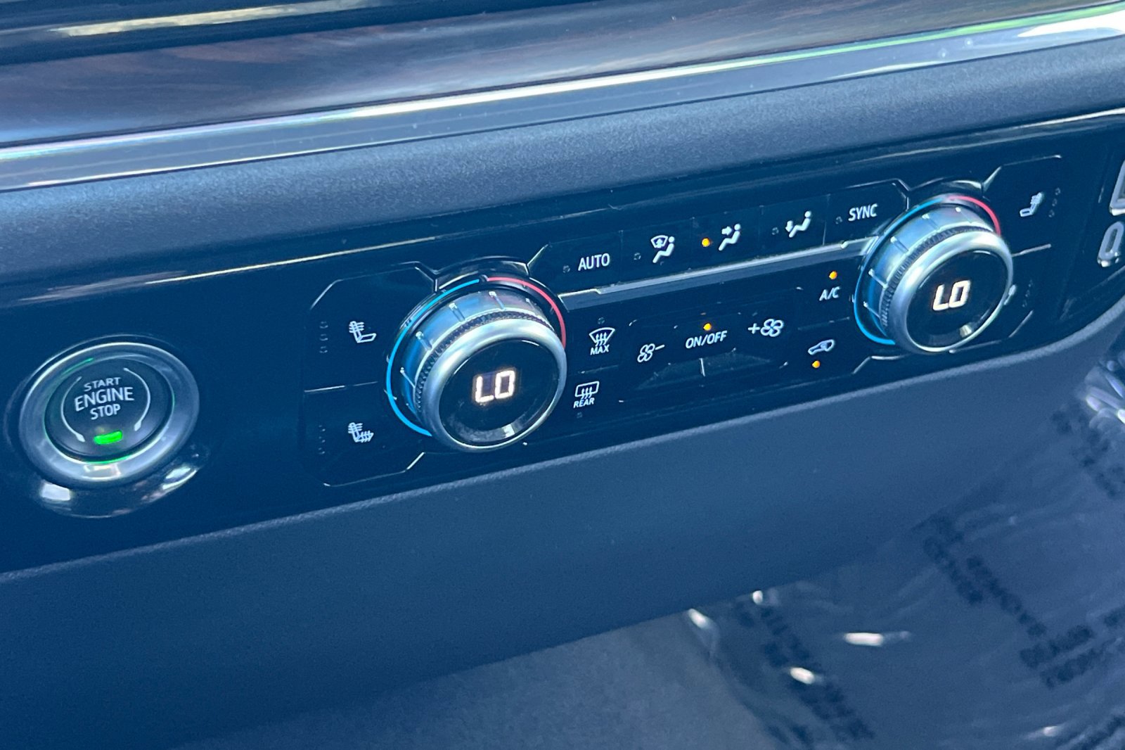 Used 2024 GMC Sierra 1500 SLT image 18