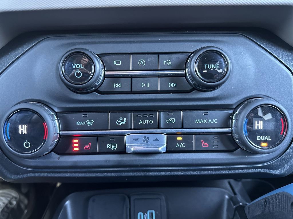 Used 2023 Ford Bronco Wildtrak image 18